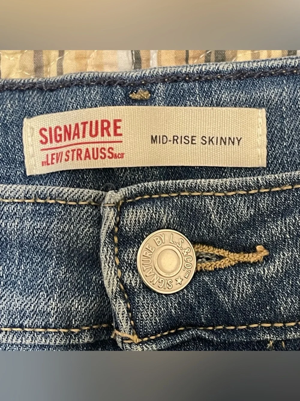 Signature by Levi Strauss Women's 10 Mid-Rise Skinny Jeans Short Petite